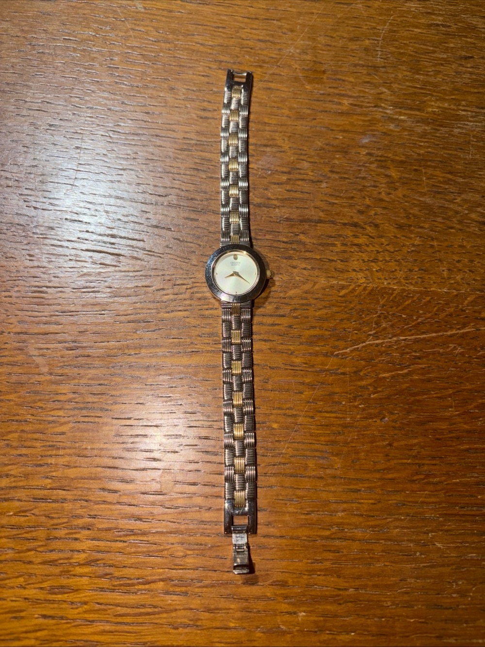 Vintage Citizen Quartz Ladies Watch 5930-SCK Two Tone Bracelet Japan Mvt Runs